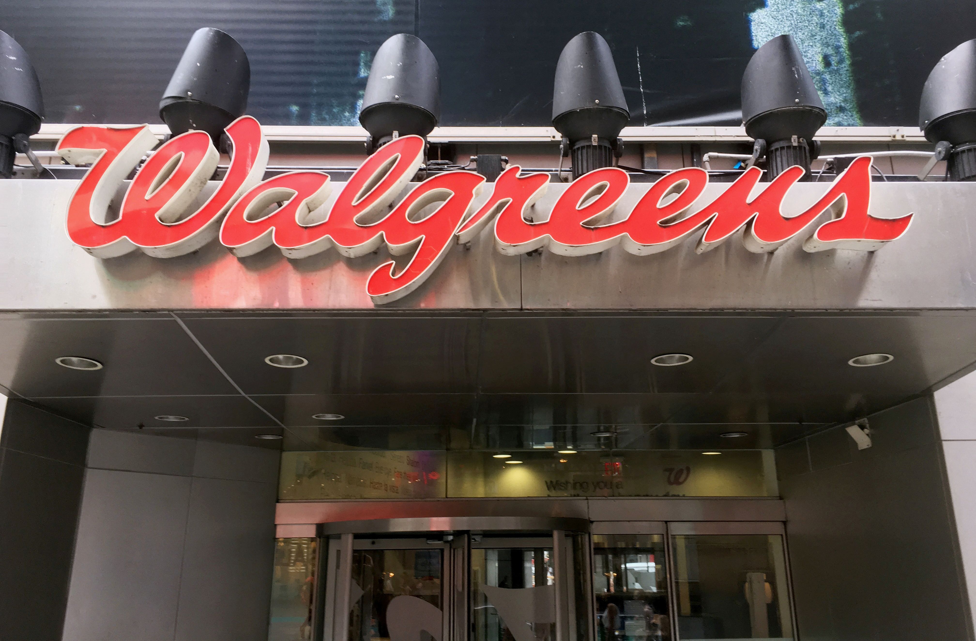 Rede de farmácias dos EUA Walgreens fechará capital após 100 anos em bolsa