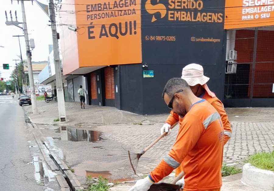 MUTIRÃO: Prefeitura do Natal instaura Plantão de Drenagem para limpeza de bocas de lobo