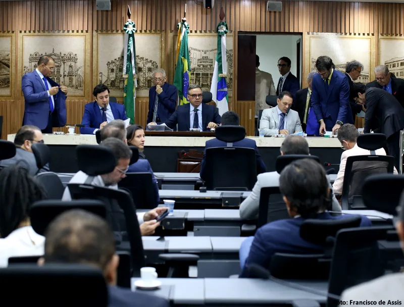 Plenário da Câmara Municipal de Natal durante sessão legislativa