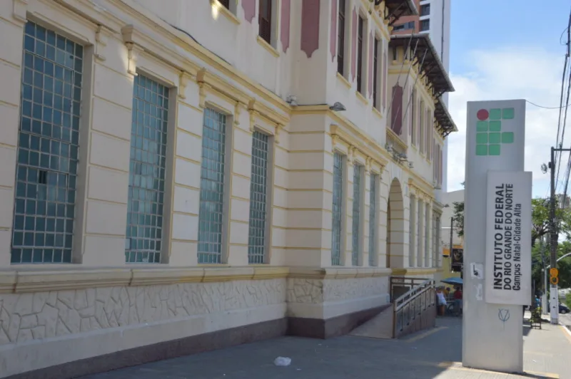 Fachada histórica do IFRN no bairro Cidade Alta em Natal.