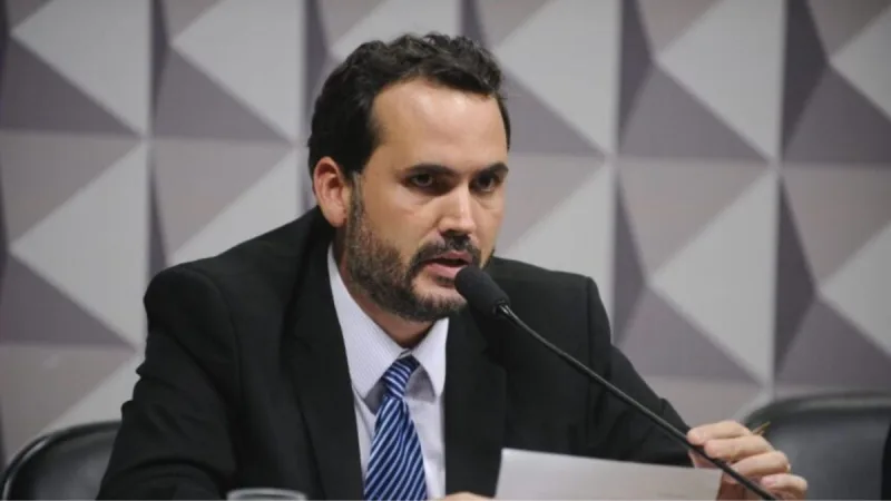 Bruno Moretti em entrevista ao Senado Federal