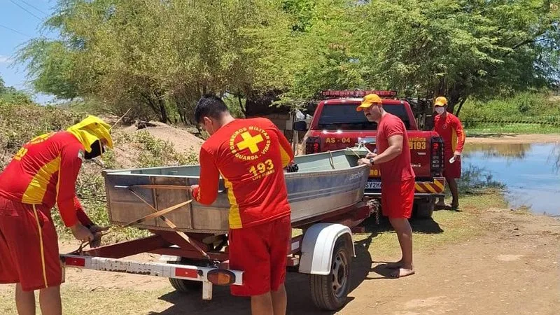 Equipe de resgate do Corpo de Bombeiros Militar do Rio Grande do Norte em operação.