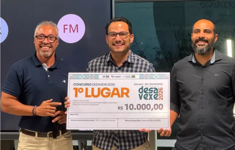 Equipe da startup Jupitera em evento de inovação após premiação nacional.