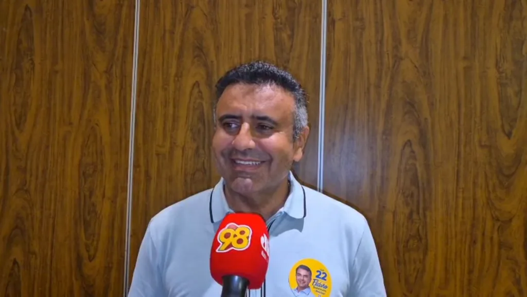 Babá Pereira em entrevista coletiva sobre a neutralidade do PL no RN.