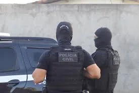 Equipe da Polícia Civil do Rio Grande do Norte em ação de busca e prisão.