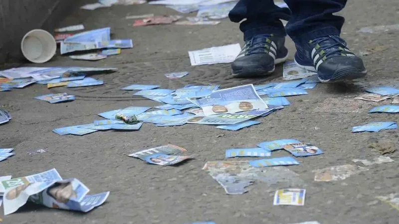 Close em uma urna eletrônica de votação.