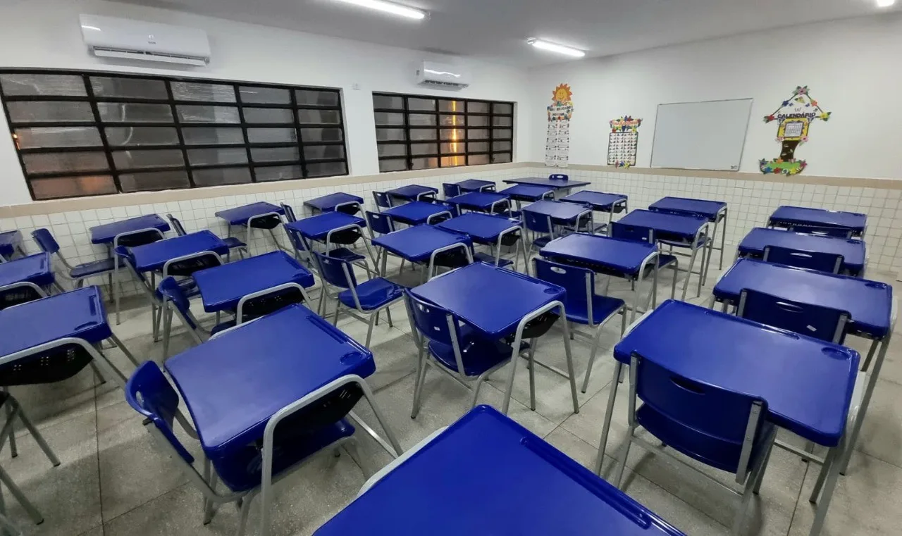 Sala de aula da Escola Estadual Padre Bernardino Fernandes, em Marcelino Vieira, no RN