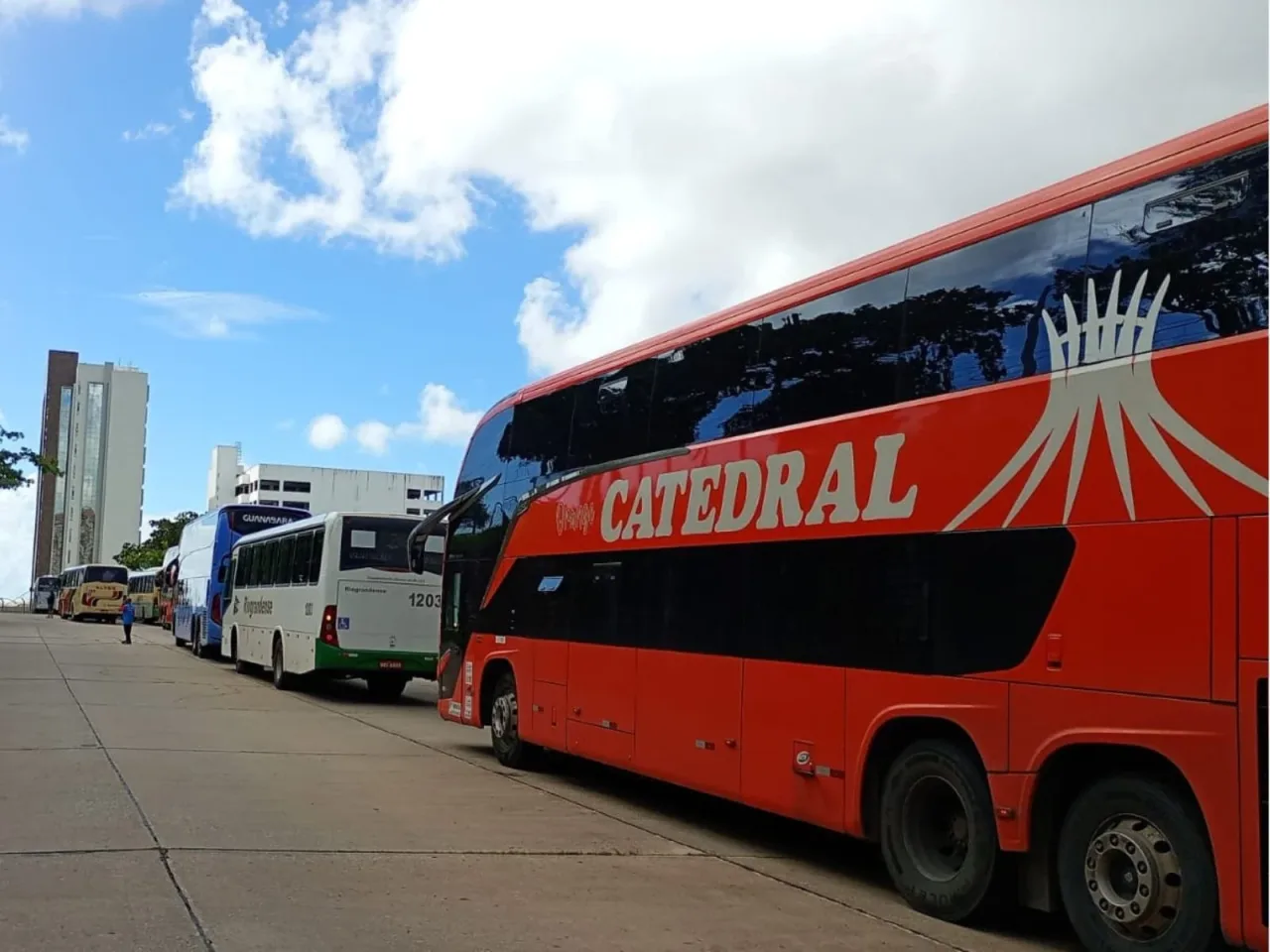 Movimentação na rodoviária de Natal onde o transporte intermunicipal é oferecido aos eleitores no RN.