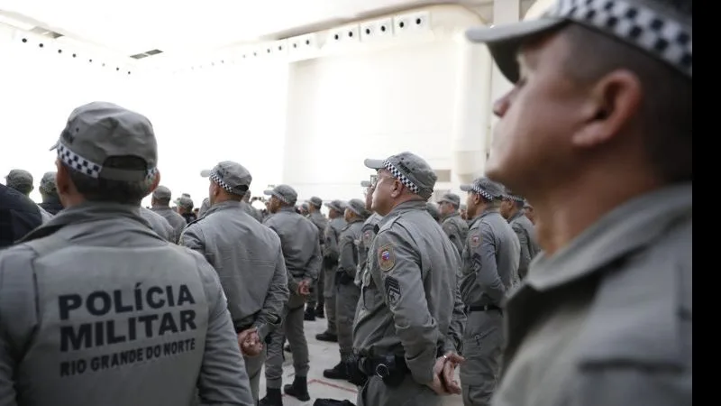 Policiais militares em formatura da PMRN.