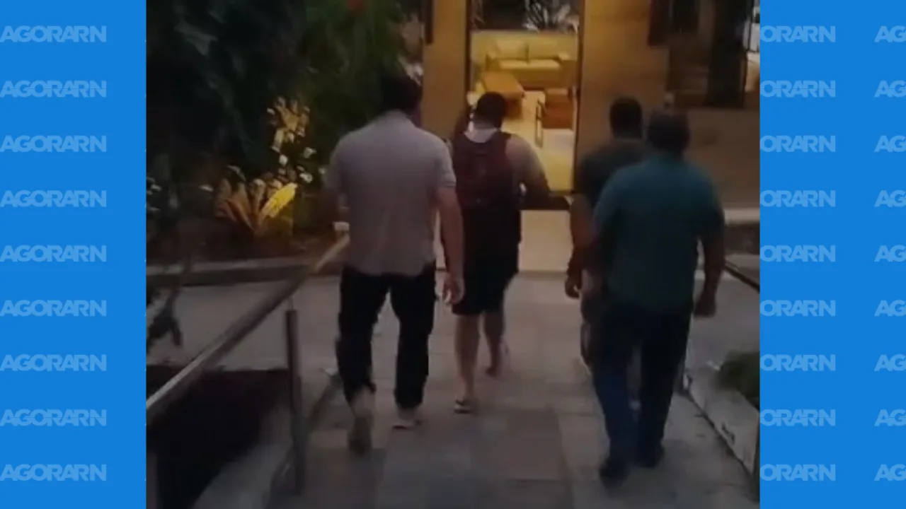 Homem detido pela polícia em operação interestadual