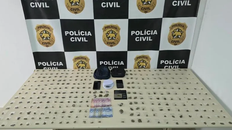 Equipamentos apreendidos pela polícia em operação contra o tráfico na Grande Natal.