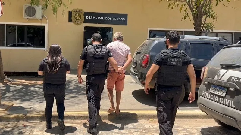 Viaturas da Polícia Civil do Rio Grande do Norte em operação.