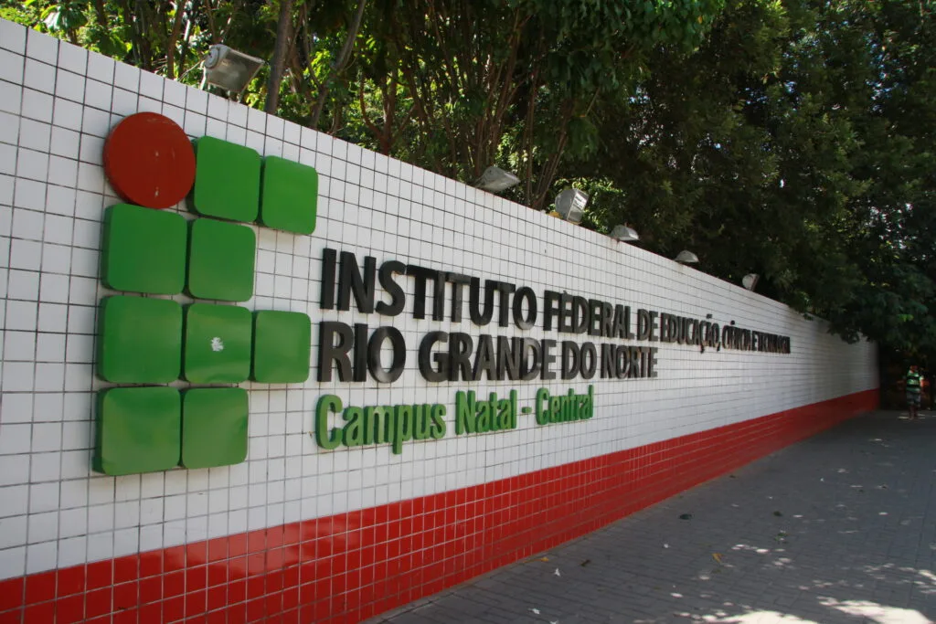 Fachada de unidade do IFRN.