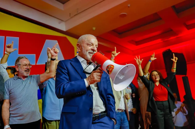 Luiz Inácio Lula da Silva discursando