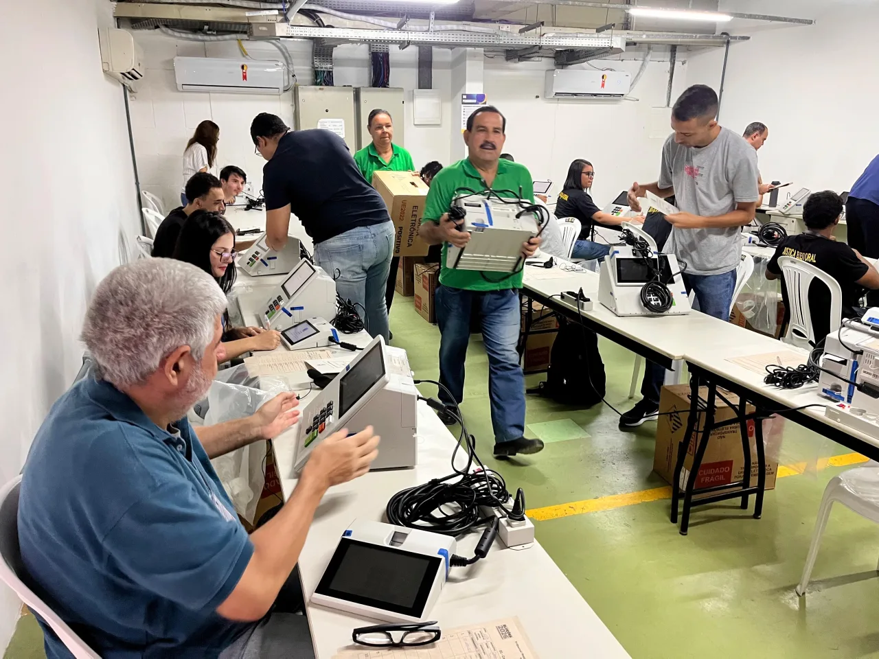 Urnas são preparadas para o 2º turno em Santarém
