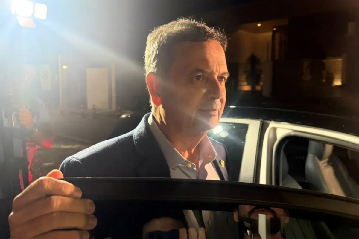 Rogério Marinho em sessão parlamentar.