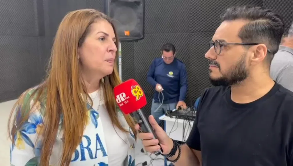 Nina Souza em entrevista concedida em 14 de outubro de 2026.