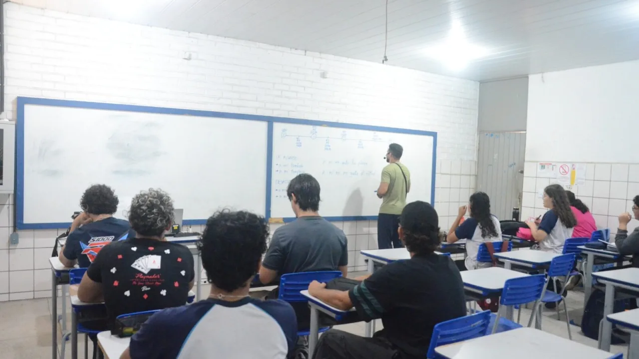 Estudantes em sala de aula na rede municipal de Natal.