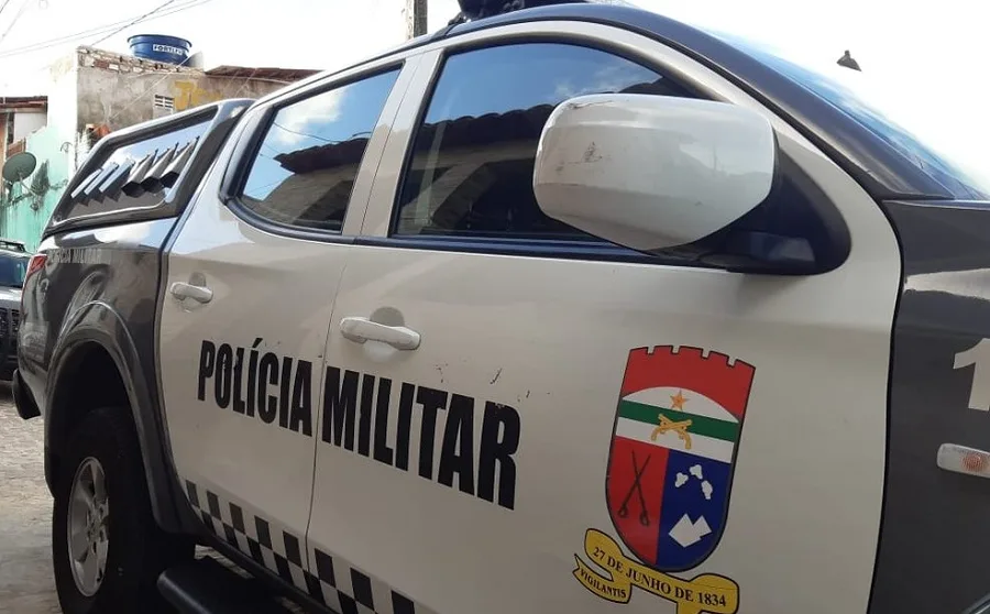 Fachada de residência onde corpos foram encontrados na Grande Natal.