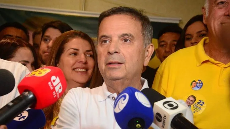Rogério Marinho durante coletiva sobre a posição do PL no Rio Grande do Norte.