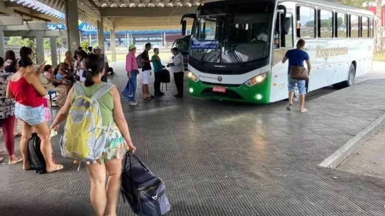 Ônibus de transporte intermunicipal no Rio Grande do Norte.