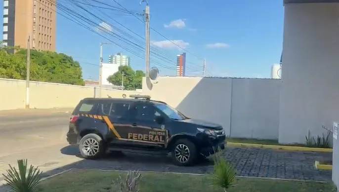 Equipes da Polícia Federal em Mossoró durante o dia de votação.